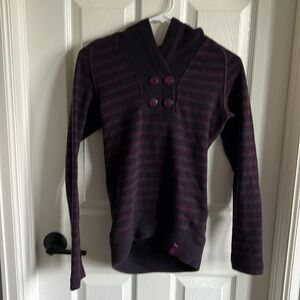 Women’s mountain hardwear hooded sweater